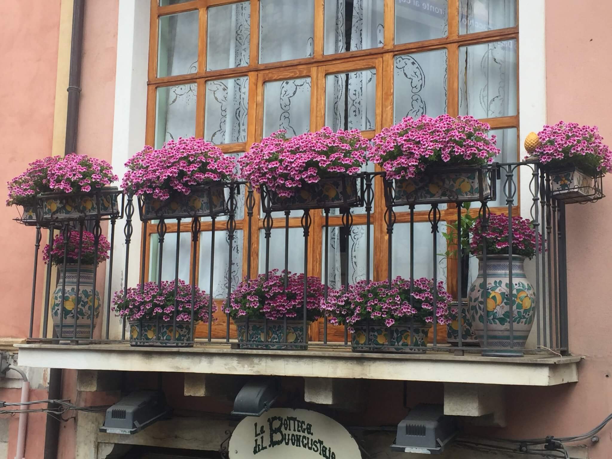 Dreaming of Italian balconies